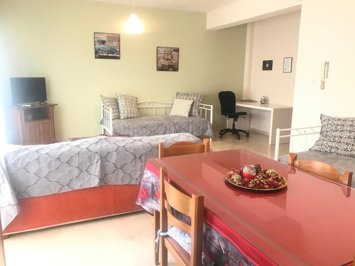 Διαμέρισμα 65 Τμ Στην Καρδιά Της Πόλης Tripoli Luaran gambar